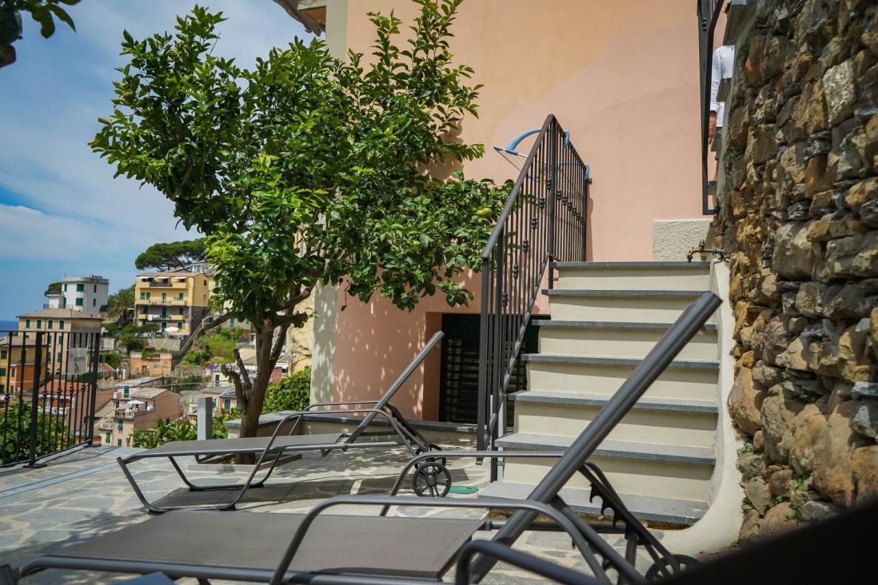 Cinque Terre Coast To Coast Hotel Riomaggiore Bagian luar foto