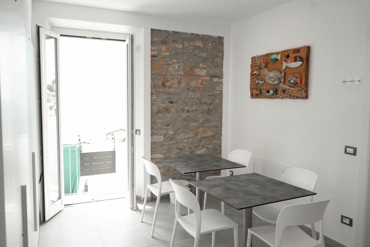 Cinque Terre Coast To Coast Hotel Riomaggiore Bagian luar foto