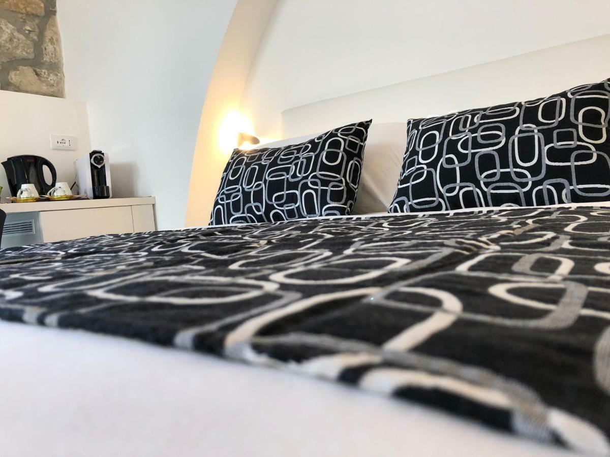 Cinque Terre Coast To Coast Hotel Riomaggiore Bagian luar foto